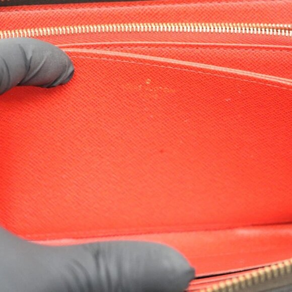 Louis Vuitton Brown Monogram Canvas Zippy Wallet - Picture 7 of 13